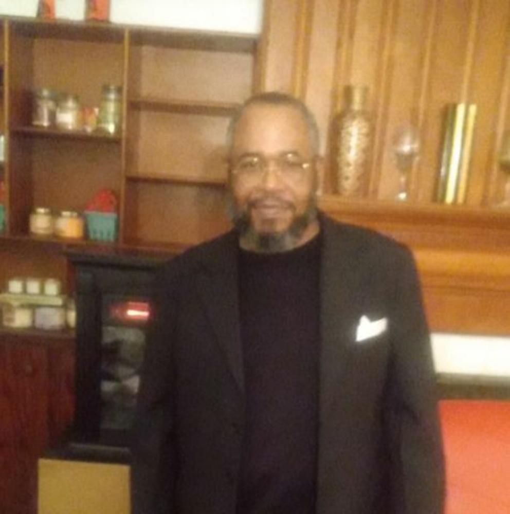 Meet your Posher, Cleo